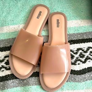 Melissa nude pink slides